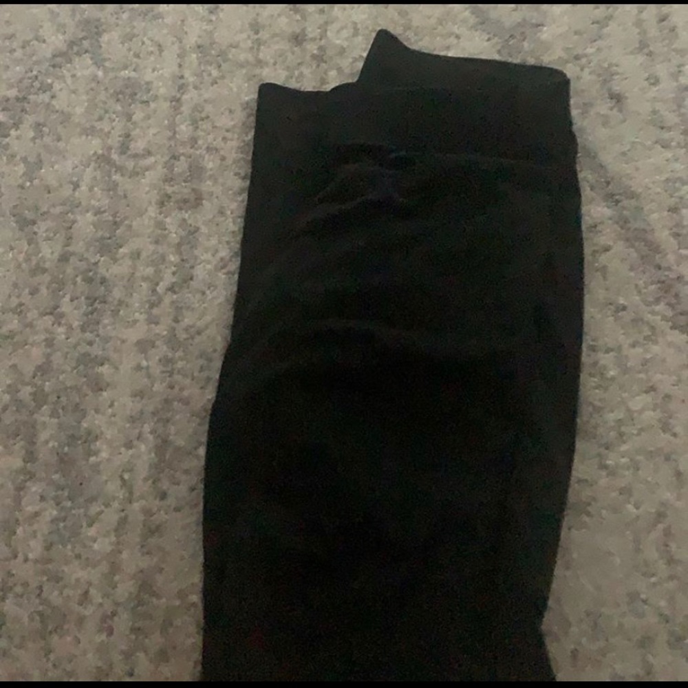 black leggings